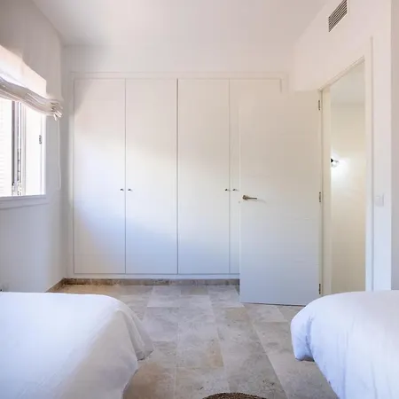 Home2book Sea View & Design Duplex Gigantes 圣地亚哥港