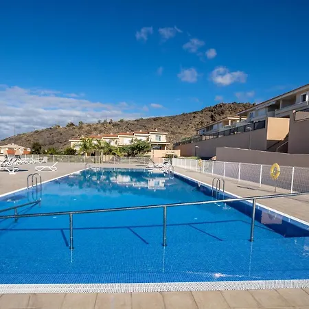 아파트 Home2book Sea View & Design Duplex Gigantes *