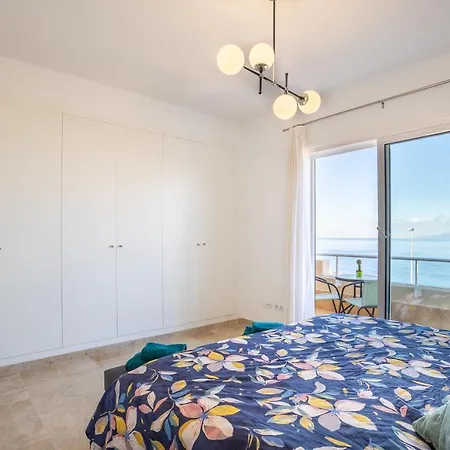 Home2book Sea View & Design Duplex Gigantes *